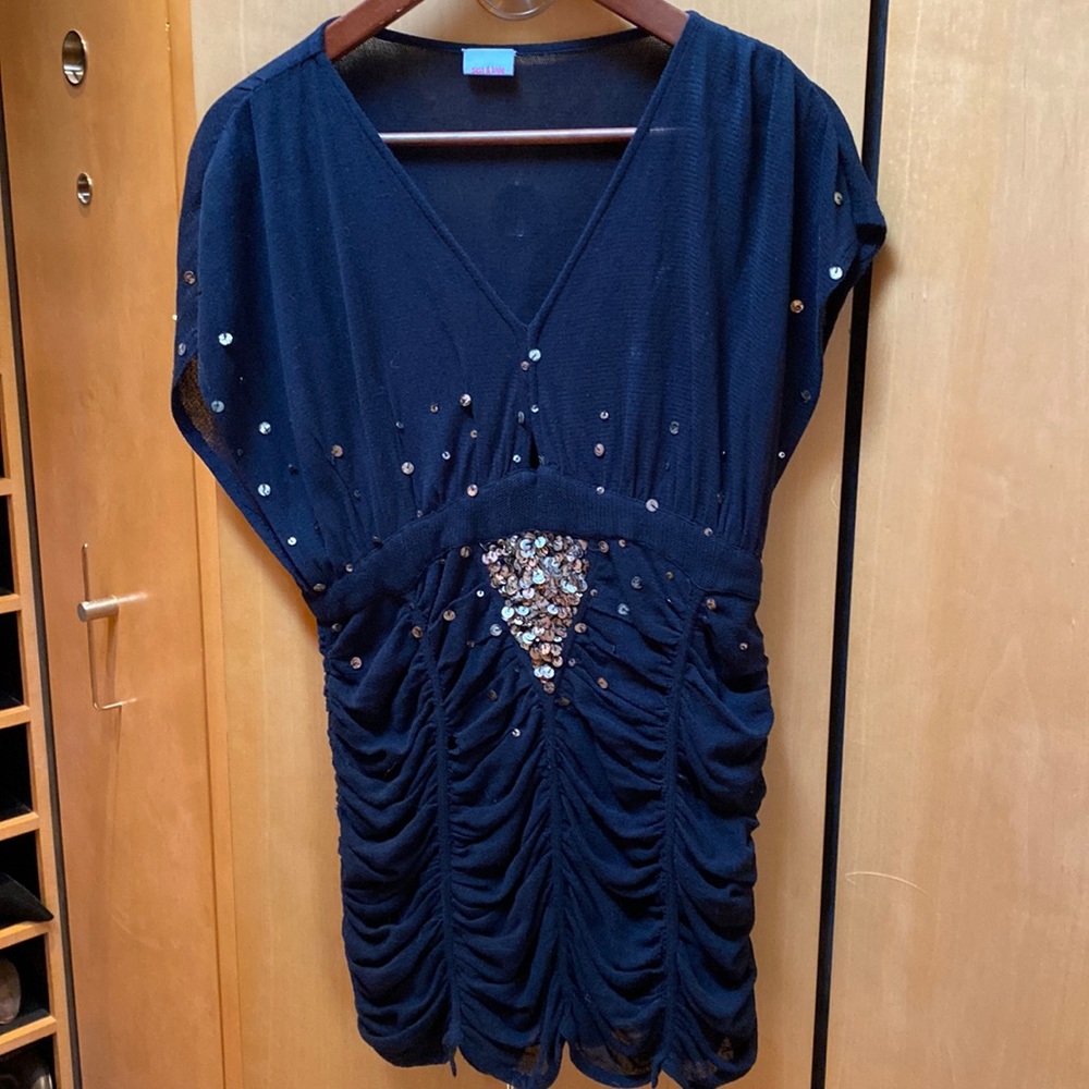 Sass and bide long top